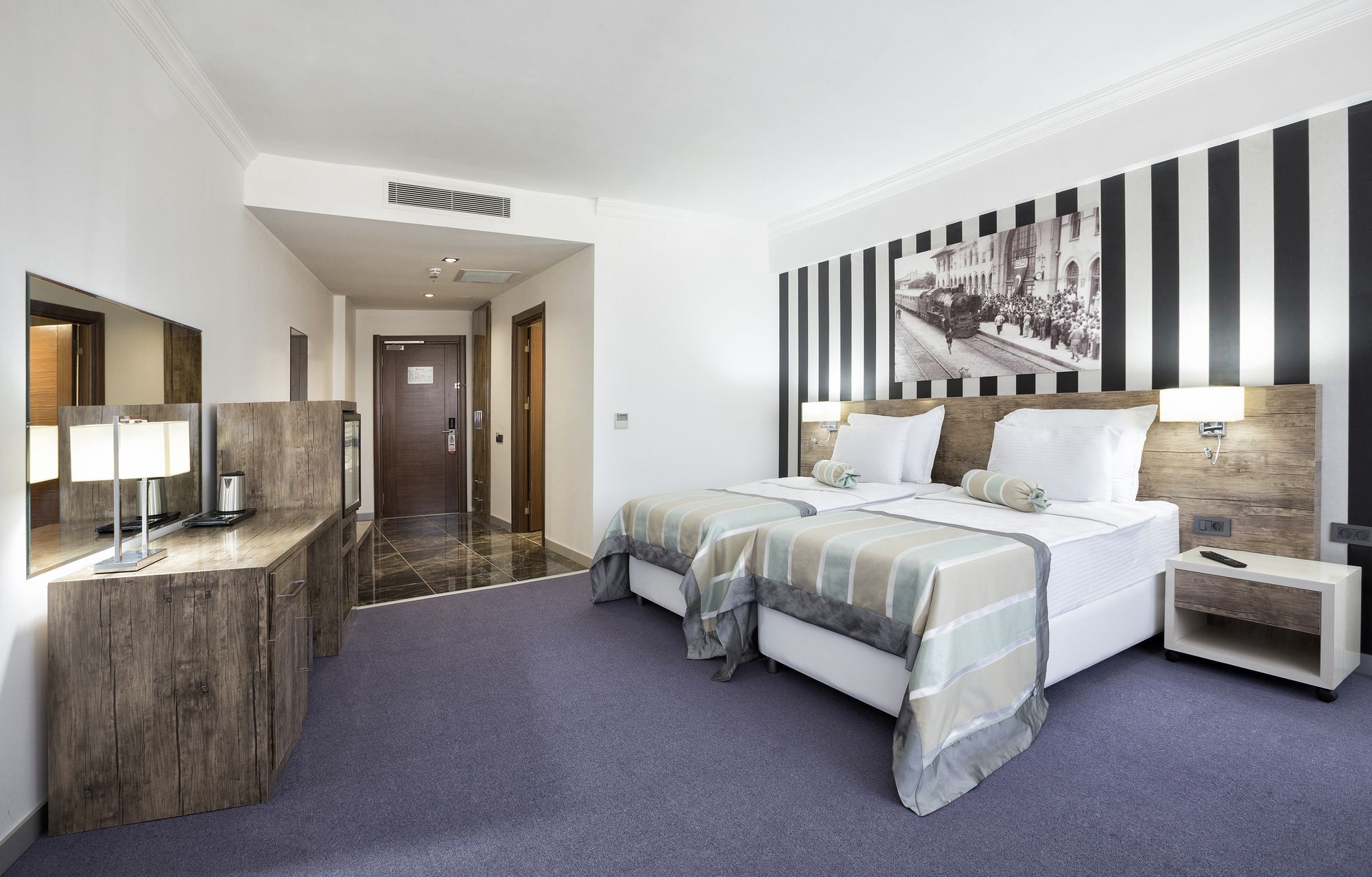 Ramada By Wyndham Hotel 3*